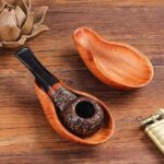 Rustikaler Pfeifenständer aus Holz