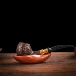 Rustikaler Pfeifenständer aus Holz