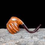 Freehand Bruyère-Pfeife in Rot mit Schwanenform