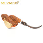 Handgeschnitzte Drachenklaue mit Ei