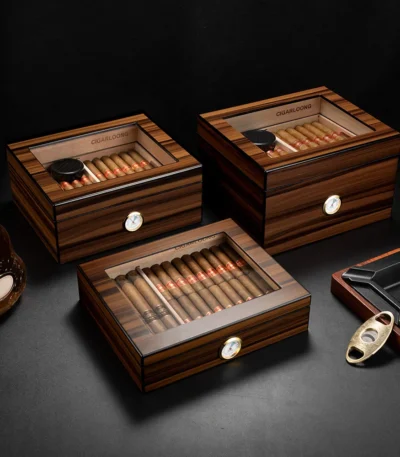 Zigarrenhumidor aus spanischem Zedernholz mit großer Kapazität