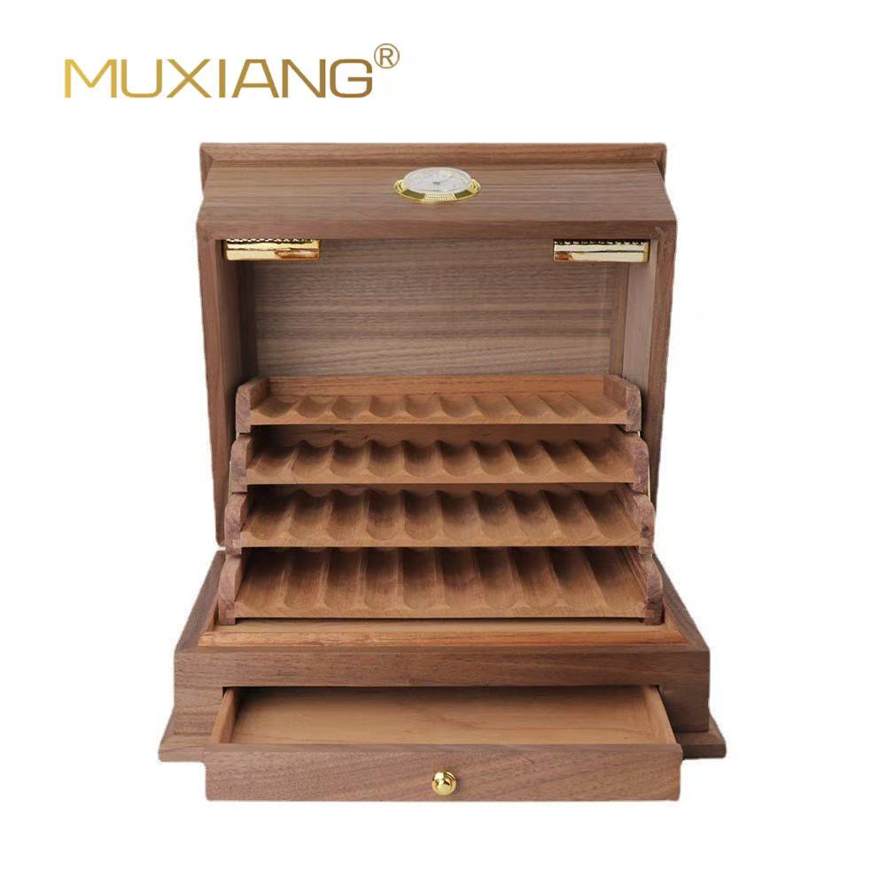 Handgefertigter Zigarrenschrank aus Holz