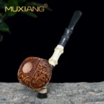 Bruyère-Pfeife mit handgeschnitztem Bambus