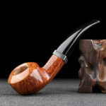 Gebogene Rhodesian-Bulldog-Pfeife aus Bruyereholz