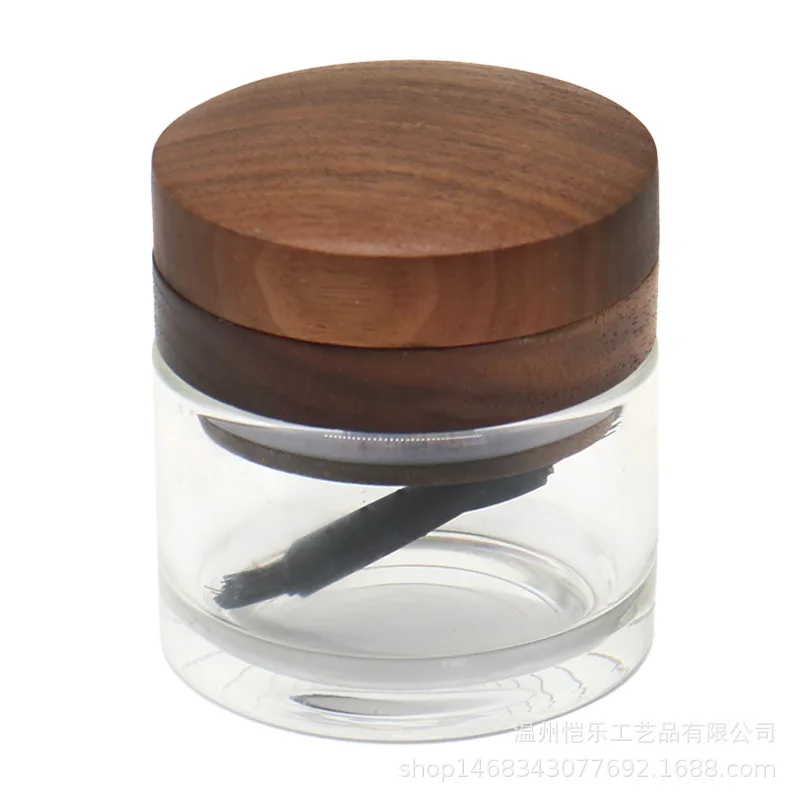 Holzgrinder mit integriertem Glasbehälter